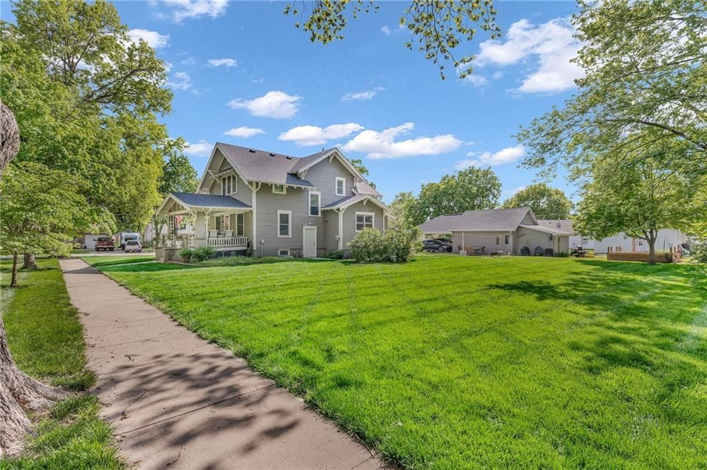 640 Oak Street — photo 49