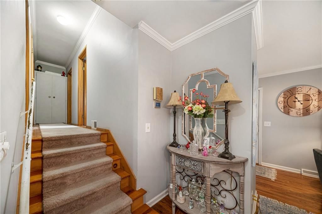 Photo 11 of 27 - 5230 N Sycamore Drive