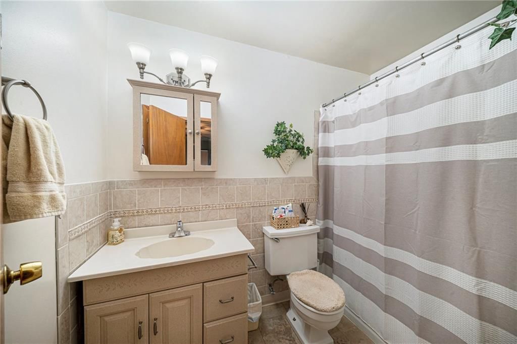 Photo 21 of 27 - 5230 N Sycamore Drive