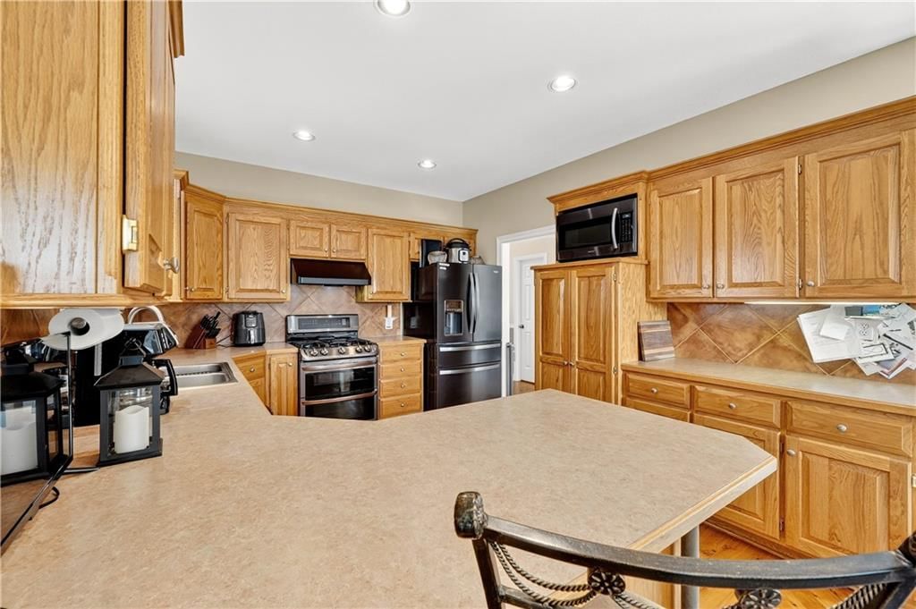 48 Z Street — photo 14