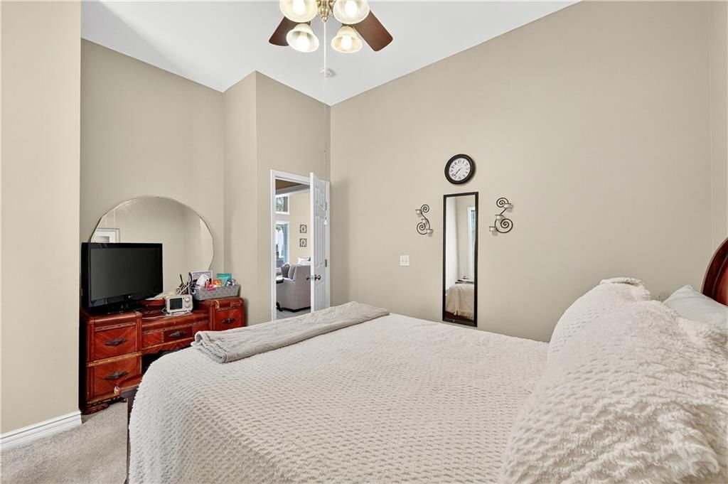 48 Z Street — photo 32