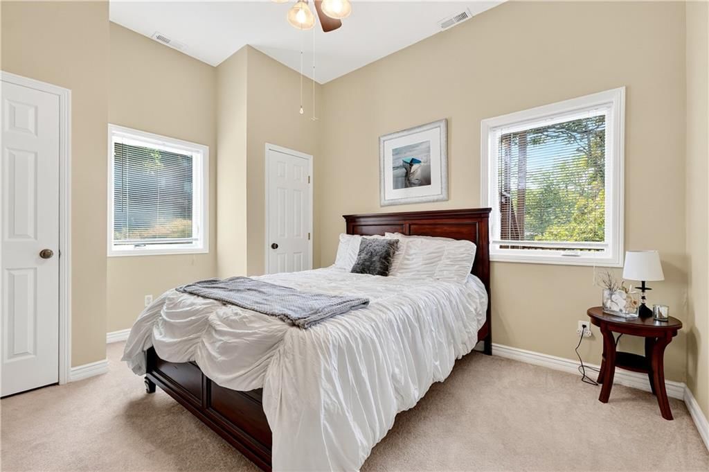 48 Z Street — photo 35