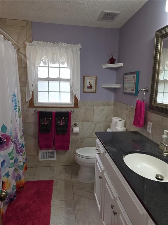 907 NW 10th Street — photo 3