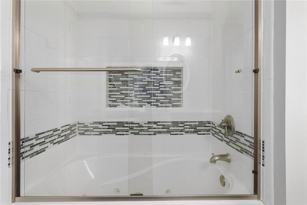 7611 NE 127th Street — photo 46