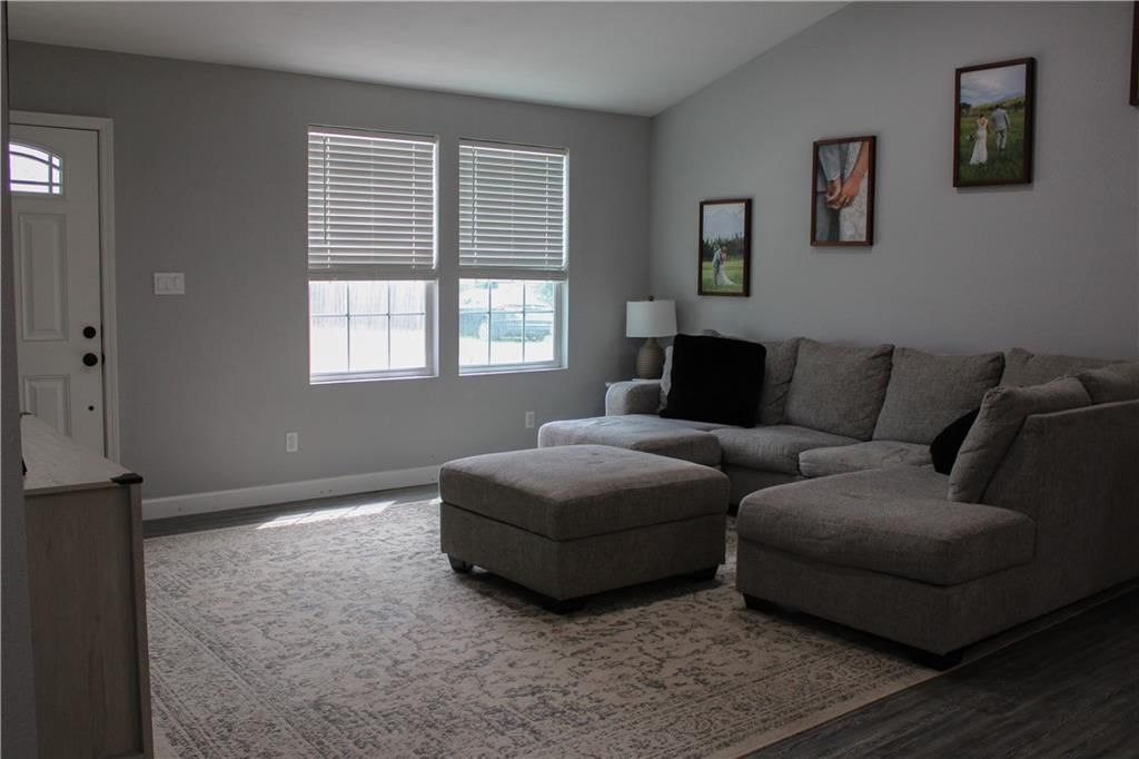 603 Windsor Drive — photo 5