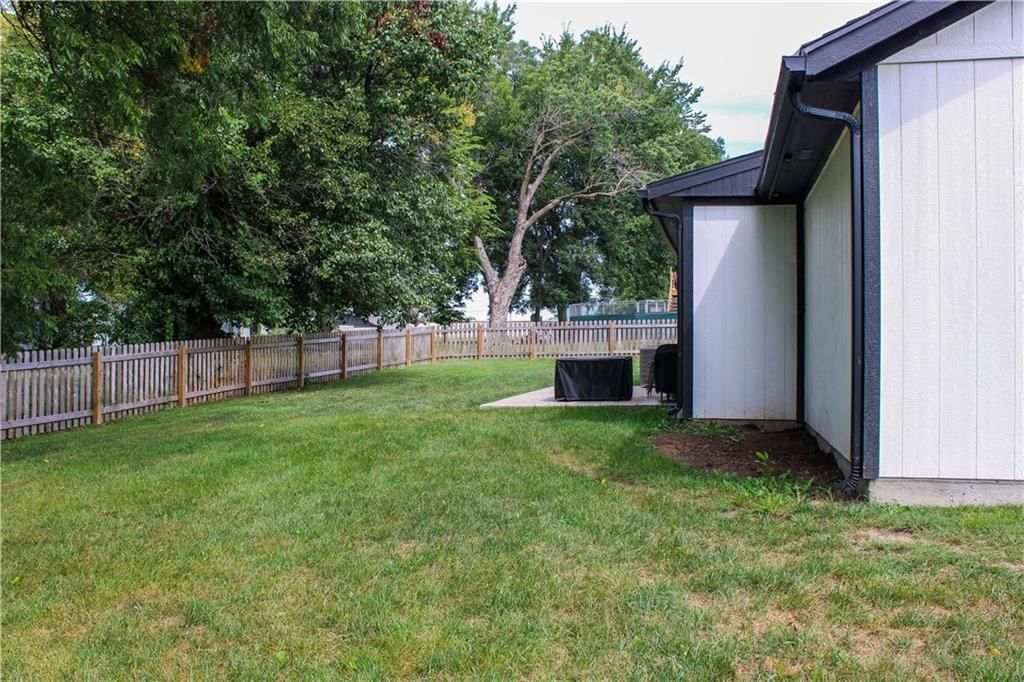 603 Windsor Drive — photo 33