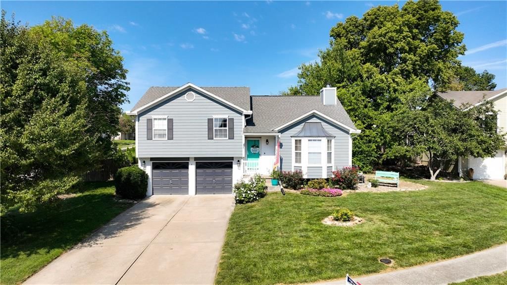 620 Laredo Place, Raymore, MO
