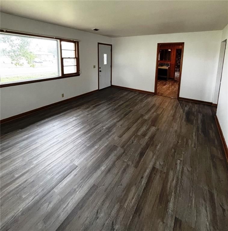 Photo 6 of 28 - 1503 W 14th Street