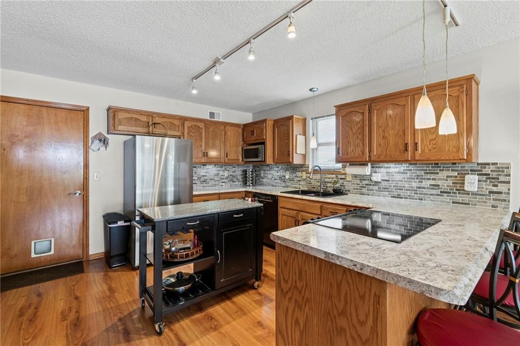 Photo 15 of 37 - 1525 E Sea Avenue