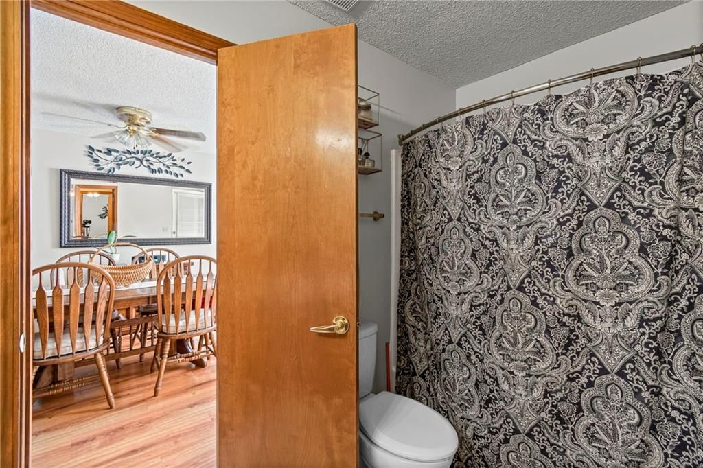 Photo 21 of 37 - 1525 E Sea Avenue