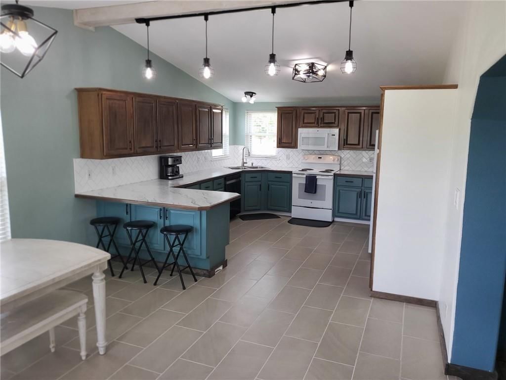 21814 Mclouth Road — photo 9
