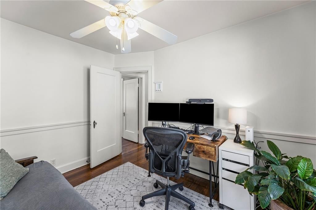 4206 CAMBRIDGE Street — photo 32