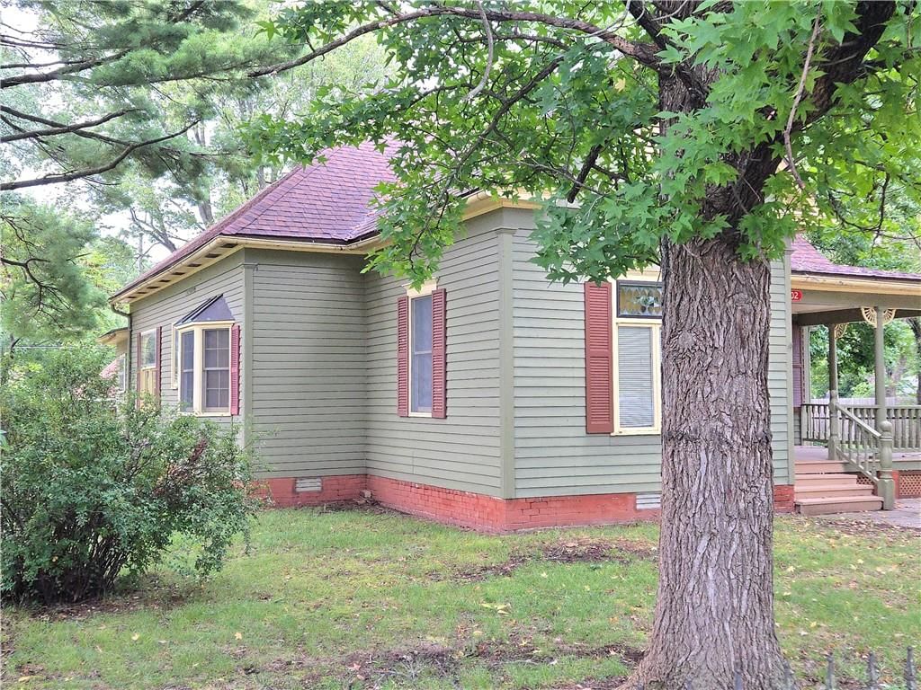 1002 E Main Street — photo 5