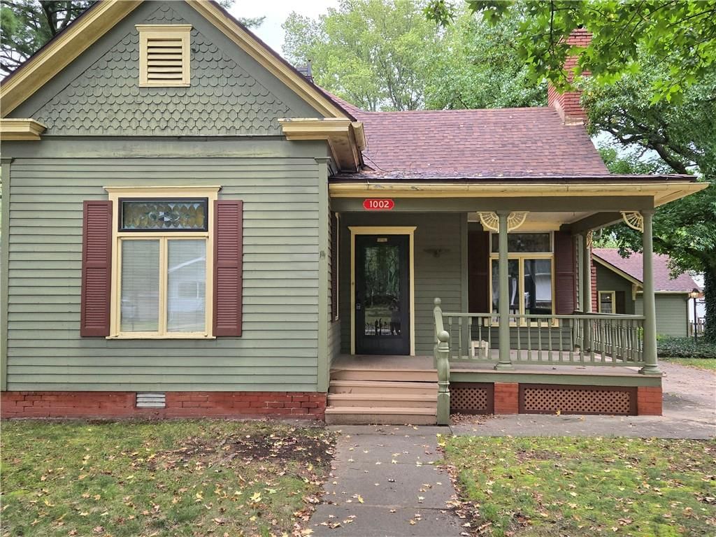 1002 E Main Street — photo 6