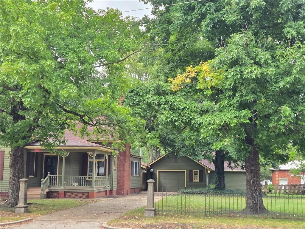 1002 E Main Street — photo 9