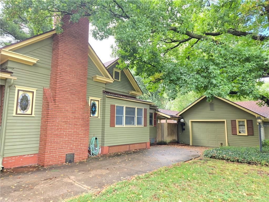 1002 E Main Street — photo 14