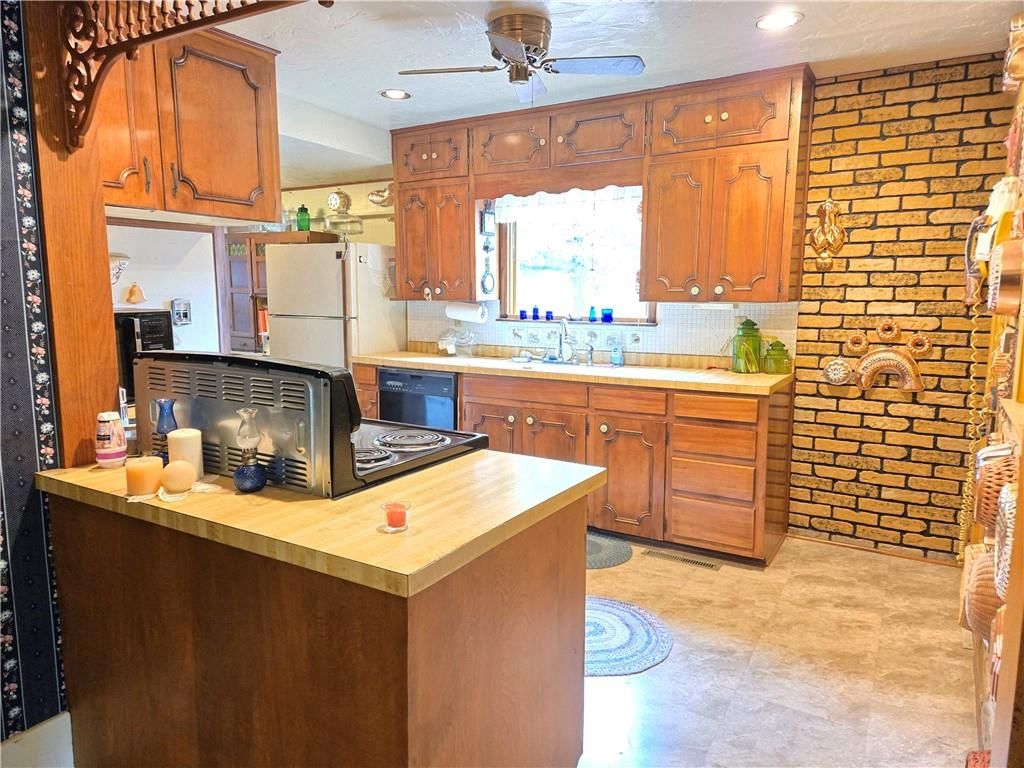 1002 E Main Street — photo 26