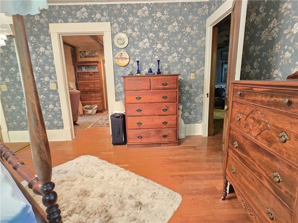 1002 E Main Street — photo 36