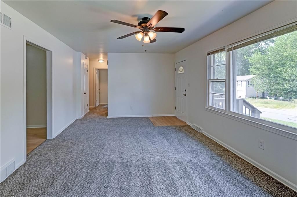 8805 Grandview Street — photo 5