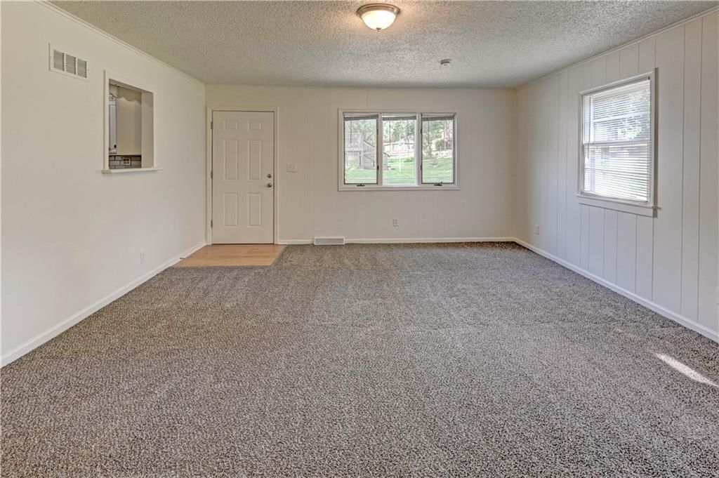 8805 Grandview Street — photo 13