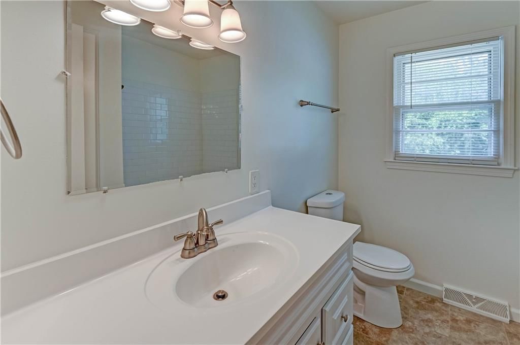 8805 Grandview Street — photo 18