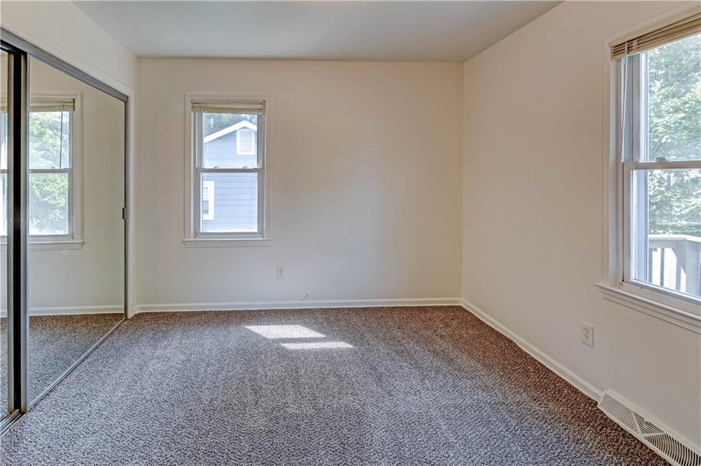 8805 Grandview Street — photo 22