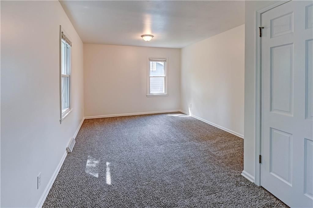 8805 Grandview Street — photo 24