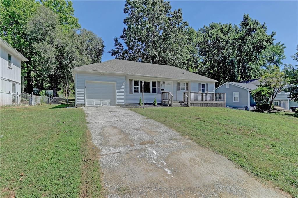 8805 Grandview Street — photo 44