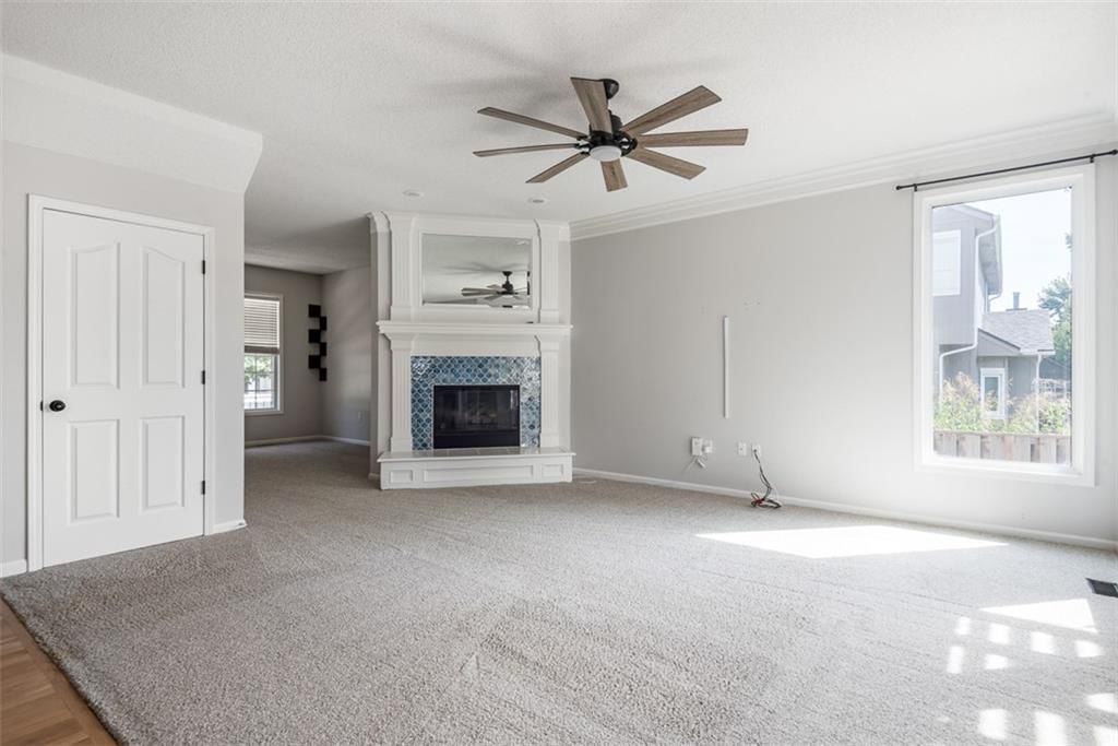 22625 W 49th Street — photo 8