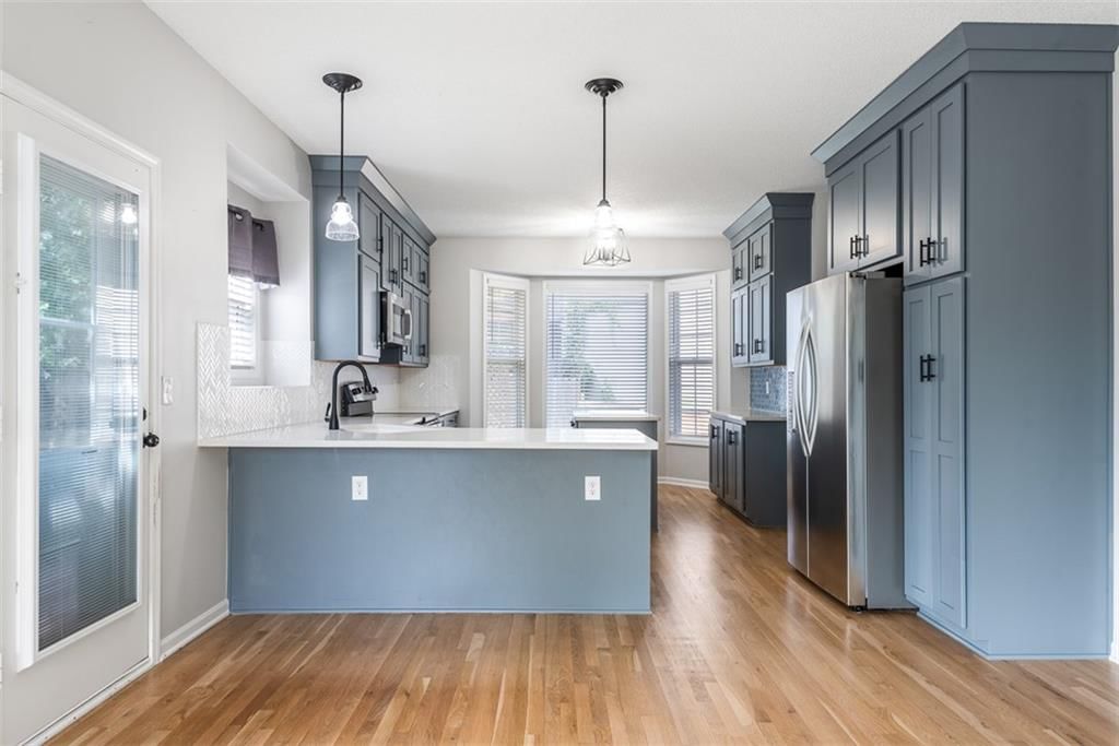 22625 W 49th Street — photo 11