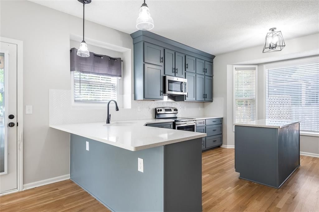 22625 W 49th Street — photo 12