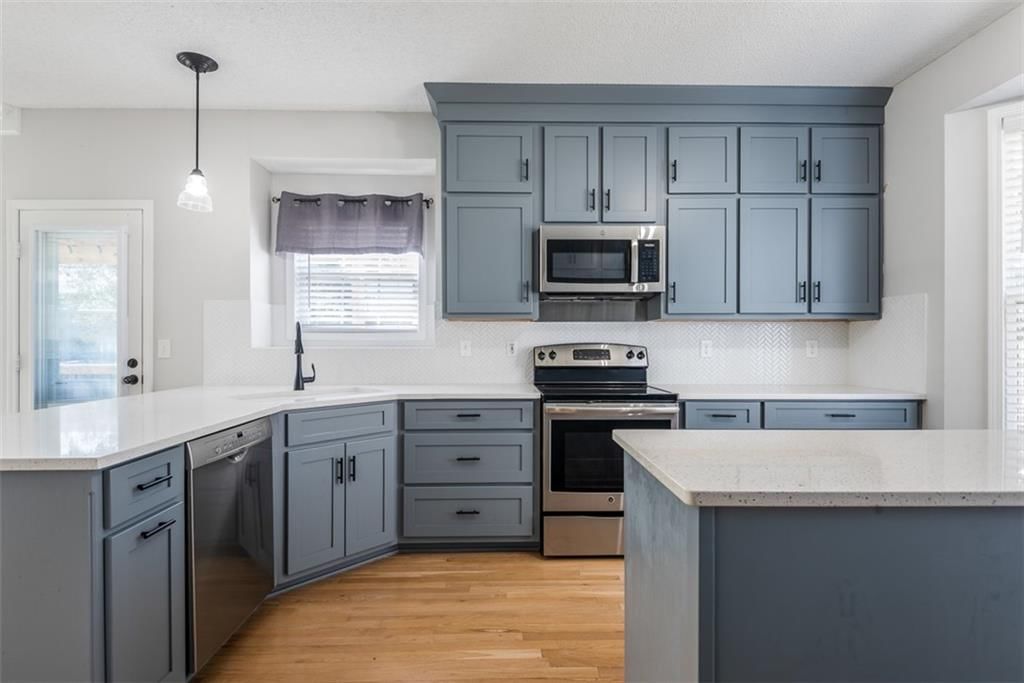 22625 W 49th Street — photo 13