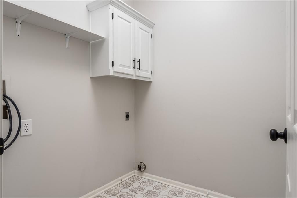 22625 W 49th Street — photo 16