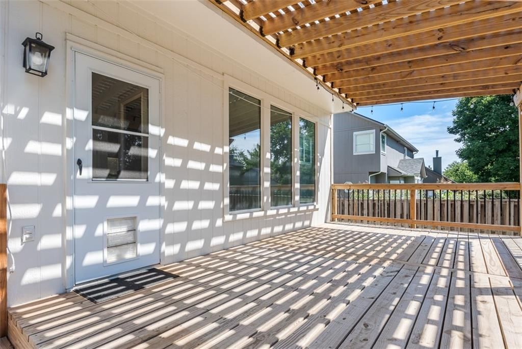 22625 W 49th Street — photo 33