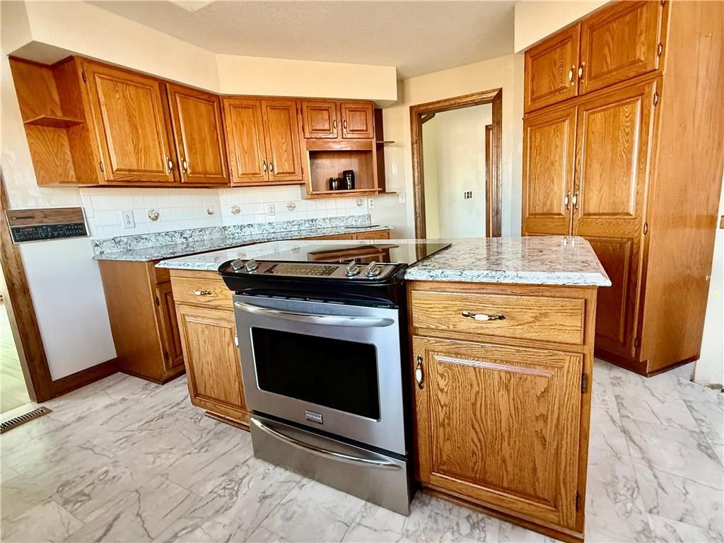 41759 W 88th Street — photo 11