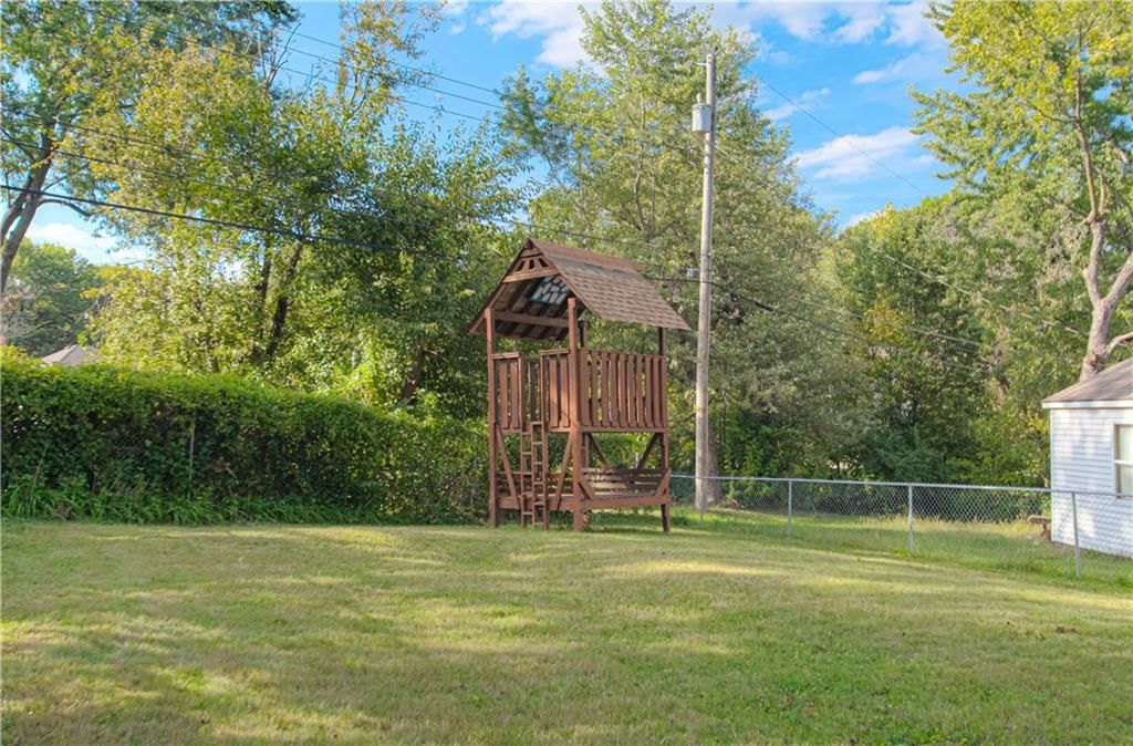12912 Bristol Court — photo 26