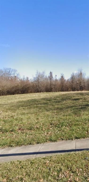 8909 N Oak Trafficway — photo 2