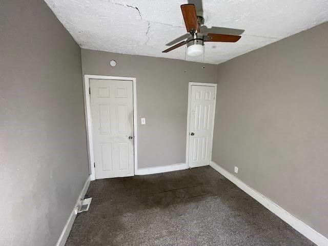 Photo 5 of 20 - 3207 E 62ND Street