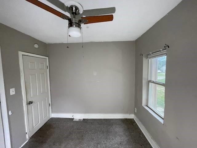 Photo 10 of 20 - 3207 E 62ND Street