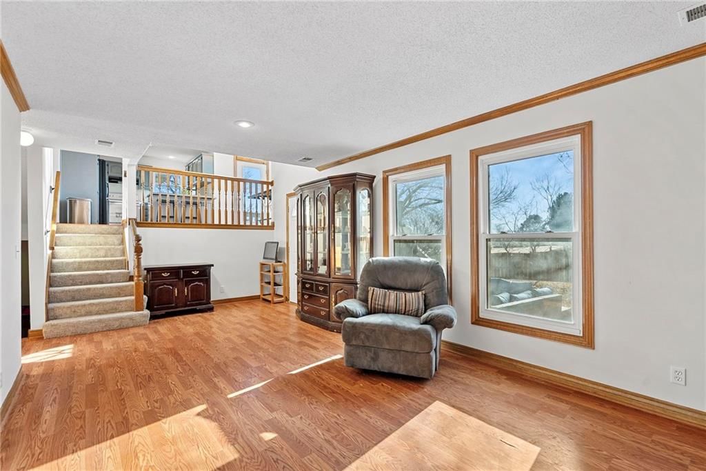 8403 W 150th Street — photo 18