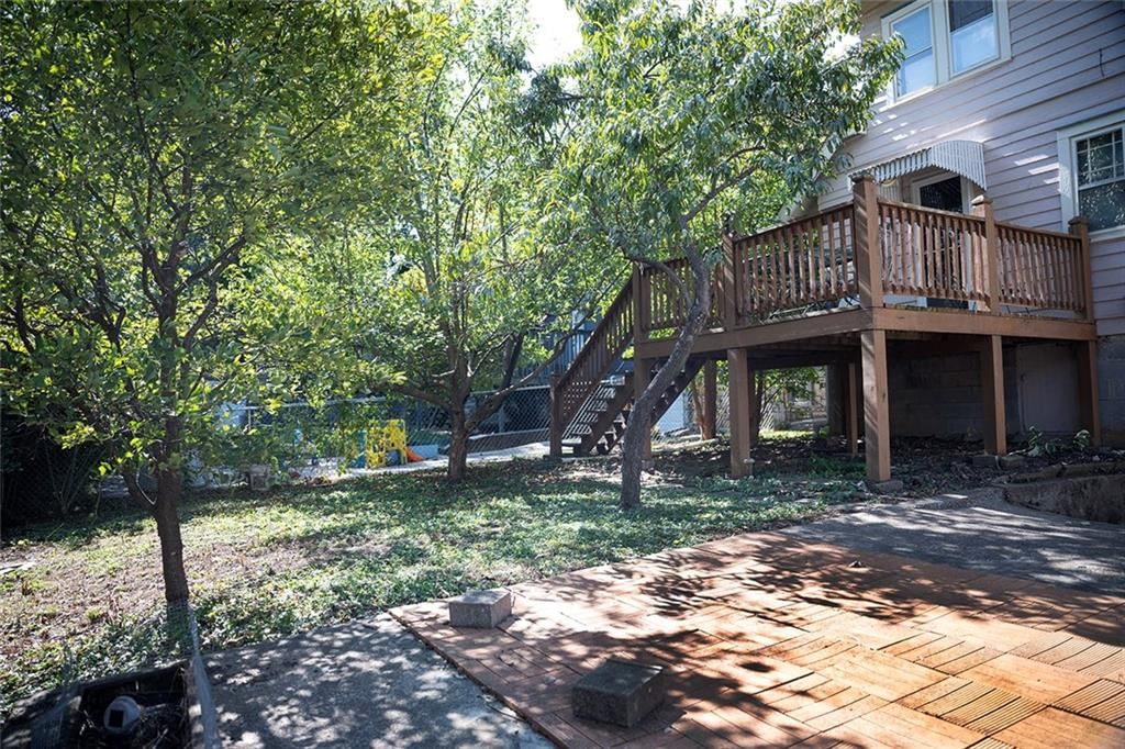 5809 Kenwood Avenue — photo 5