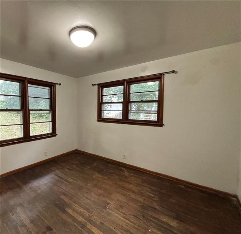 Photo 11 of 17 - 2312 Colhoun Street