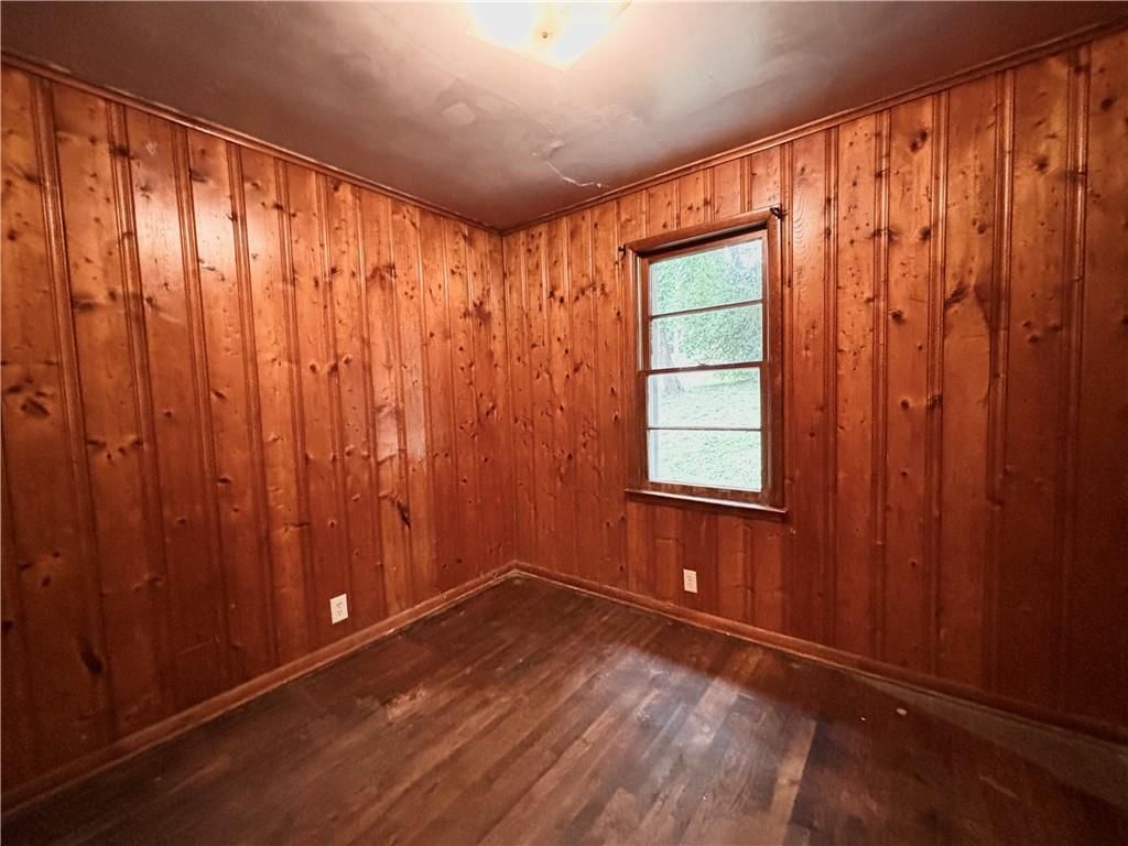 Photo 14 of 17 - 2312 Colhoun Street