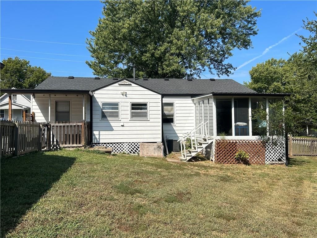621 Charlotte Street — photo 14