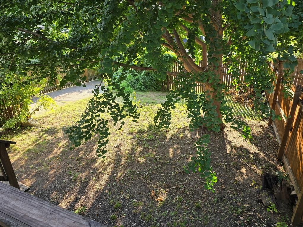 2620 Charlotte Street — photo 8