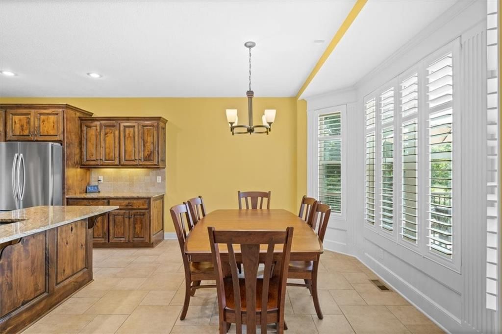 Photo 9 of 53 - 24406 S Persimmon Lane