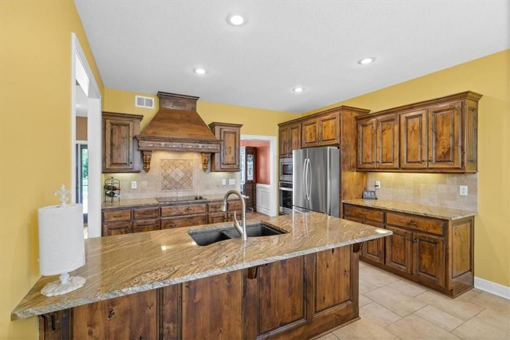 Photo 10 of 53 - 24406 S Persimmon Lane
