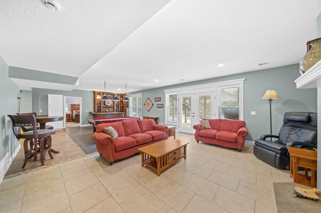 Photo 22 of 53 - 24406 S Persimmon Lane