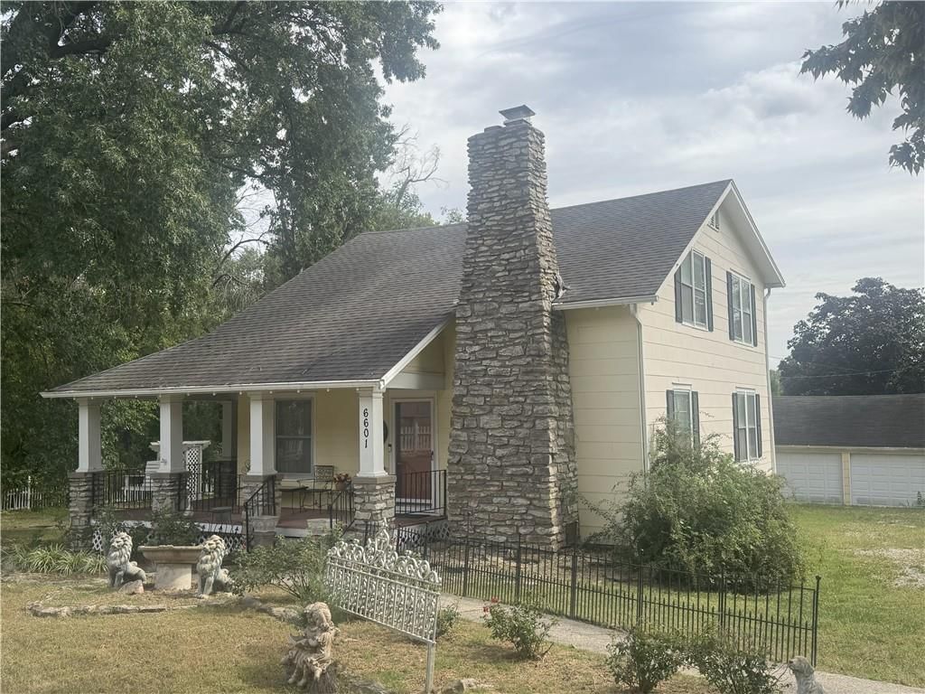 Photo 1 of 2 - 6601 E 137th Street
