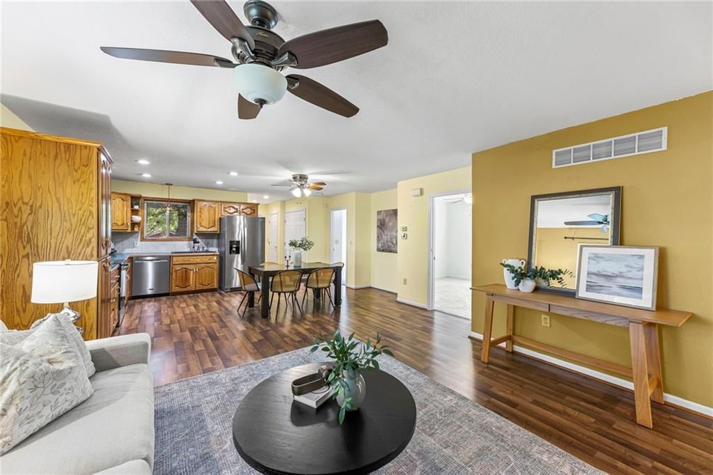 Photo 6 of 41 - 14141 Stillwell Road